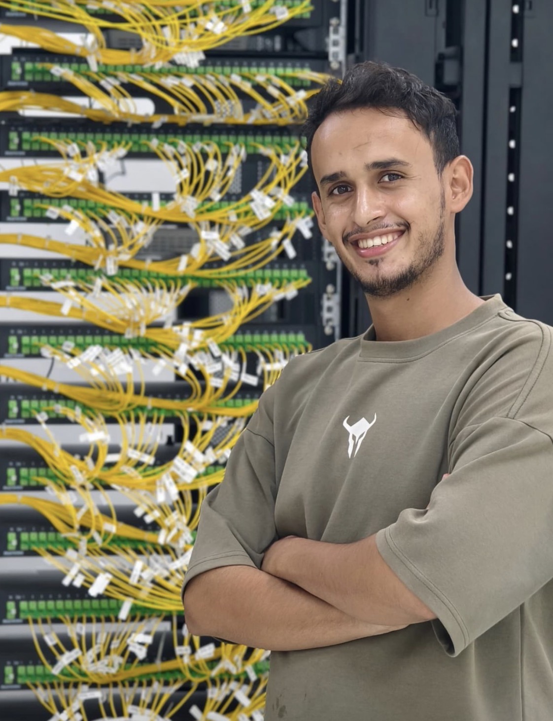 ثابت قاسم اليافعي الصفحة الشخصية 