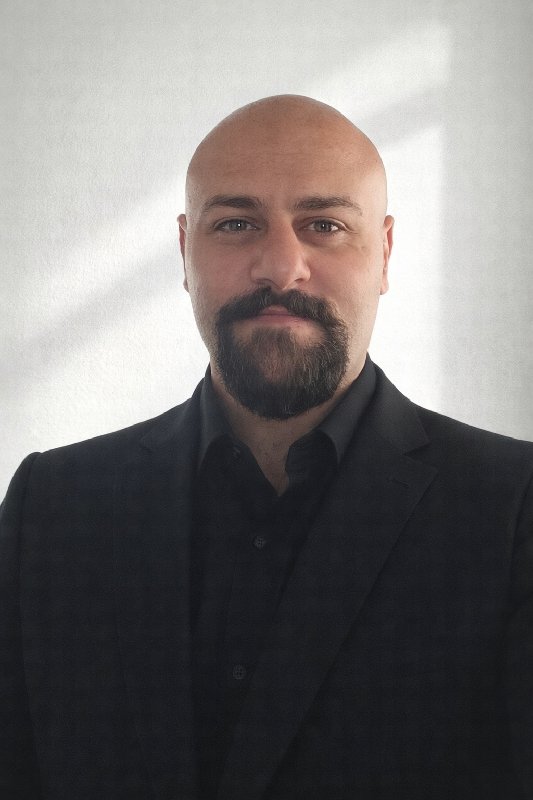 أحمد نائل شعث الصفحة الشخصية 
